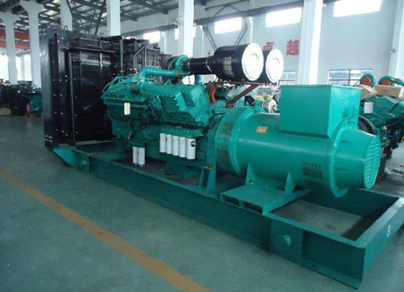 都江堰800kw康明斯柴油发电机组